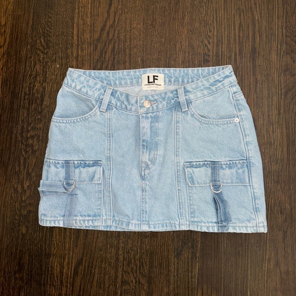 LF cargo v waist denim mini skirt like new revolve - Picture 2 of 3